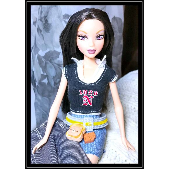 VTG 2003 My Scene Hanging Out Nolee Barbie Doll Mattel Casual & Trendy - Picture 3 of 11